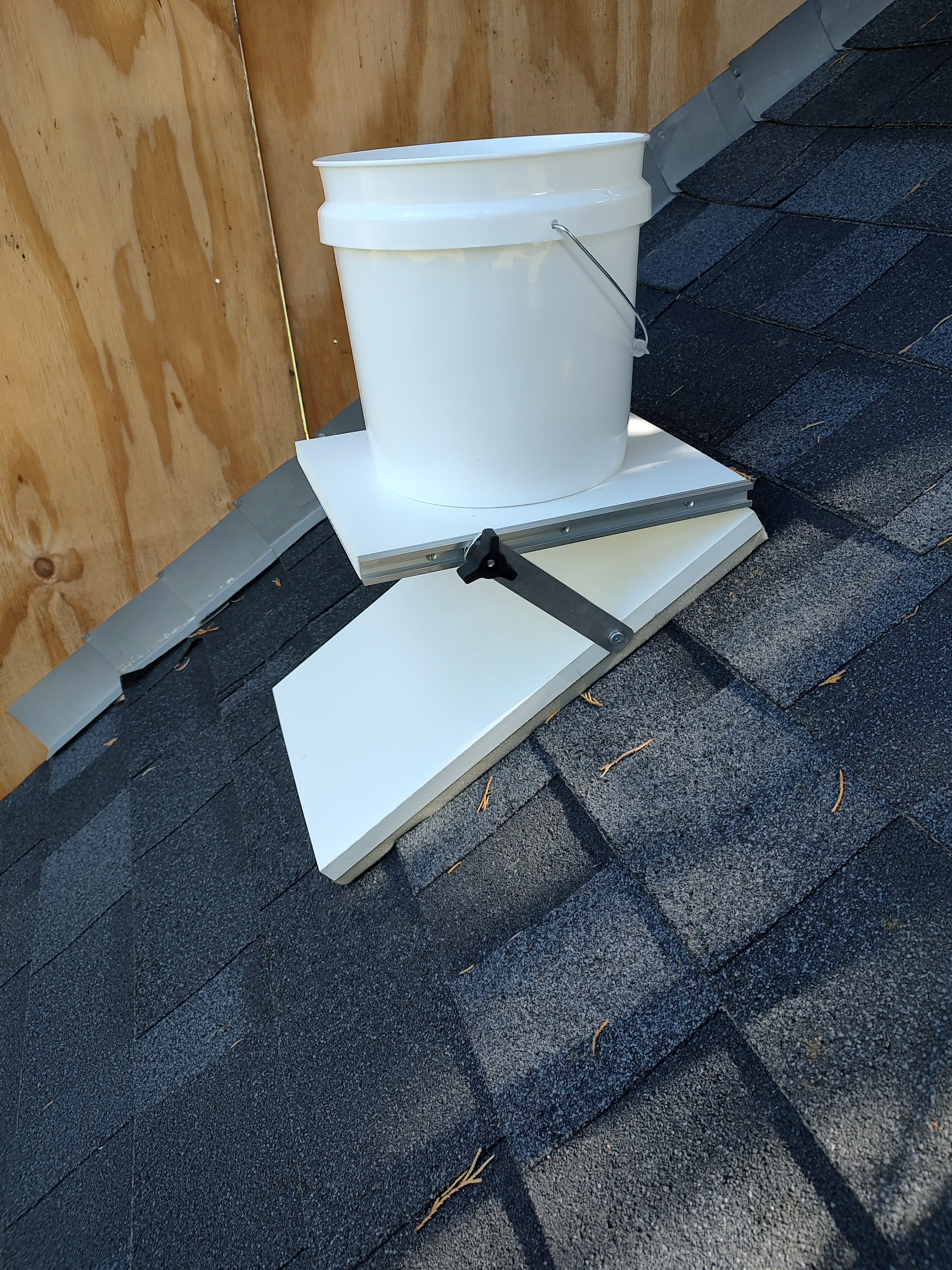 Roof Caddy by Toby Shane