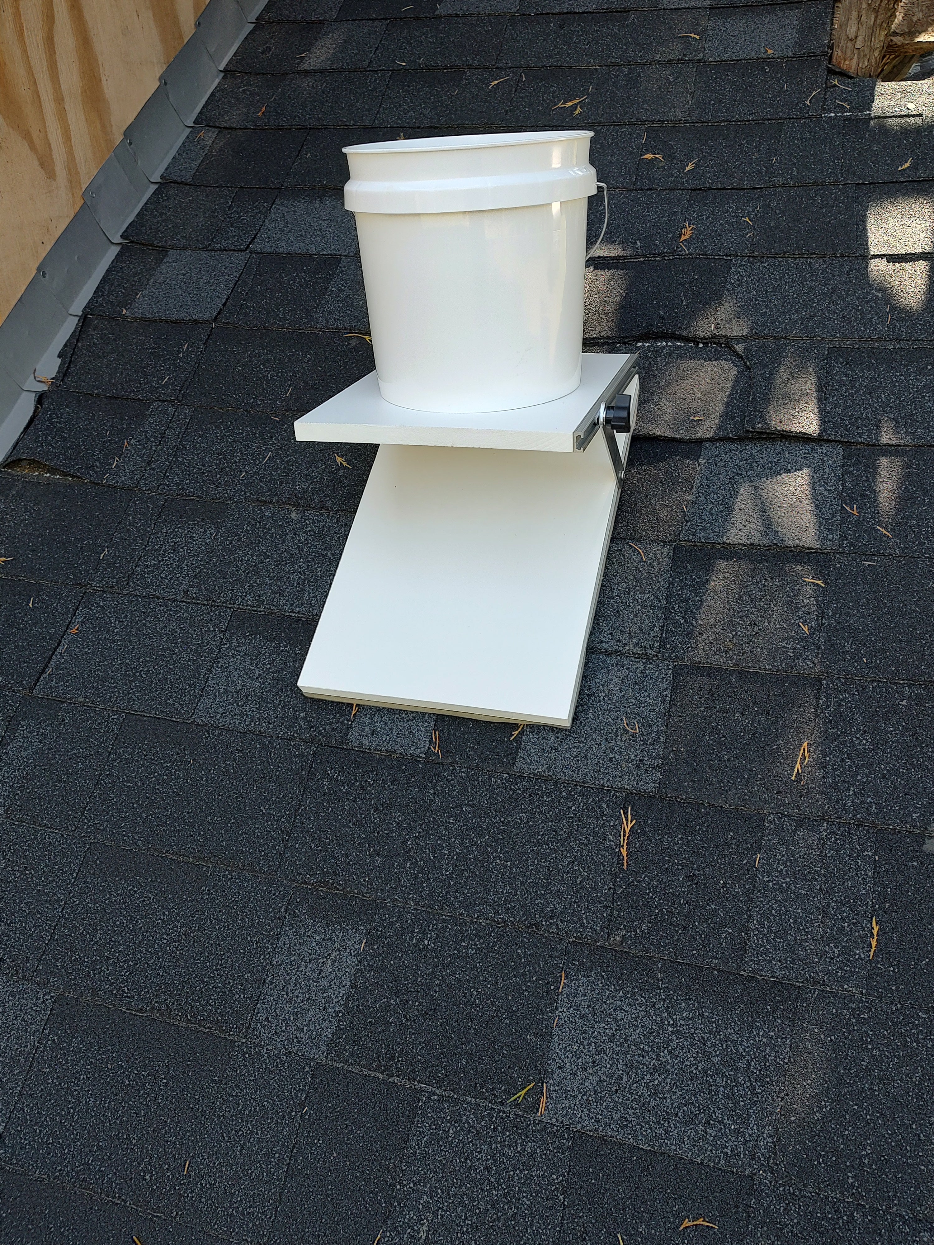 Roof Caddy by Toby Shane